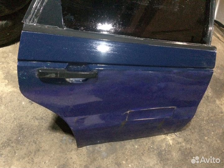 Дверь задняя правая Volkswagen passat b3