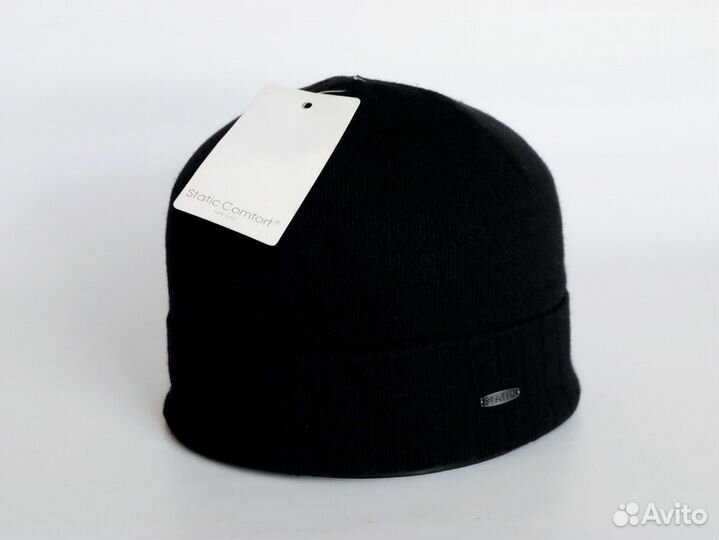 Вязаная шапка от 