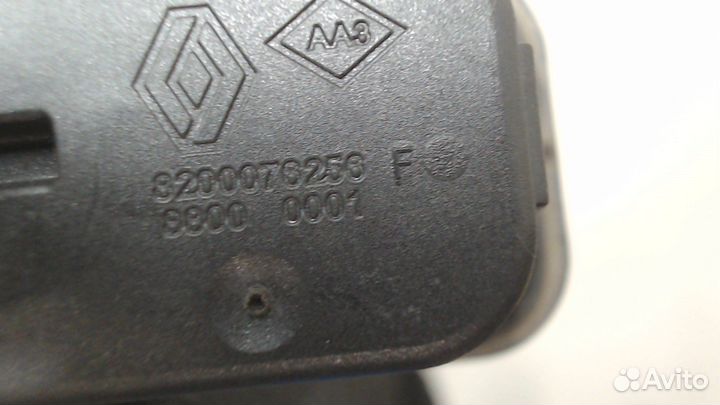 Кнопка багажника Renault Latitude, 2012