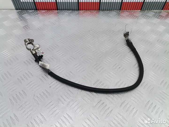 Клемма аккумулятора плюс Mercedes-Benz C-Класс