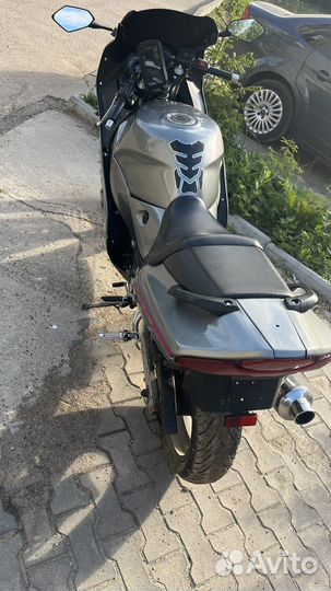 Suzuki RF 600
