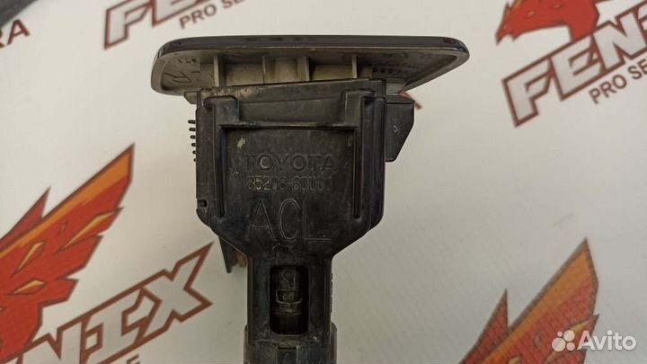 Форсунки омывателя фар Toyota Land Cruiser 200