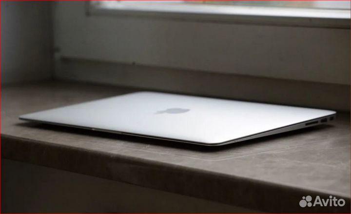 Идеальный Macbook air13 2017 256 gb 869 циклов