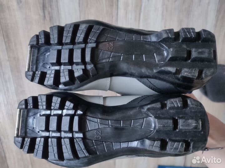 Лыжные батинки размер 32