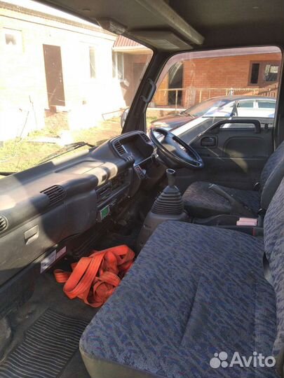 Isuzu ELF (N-series) изотермический, 2001