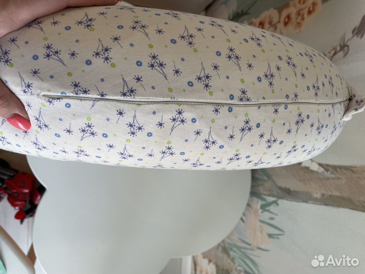 Подушка для кормления грудью