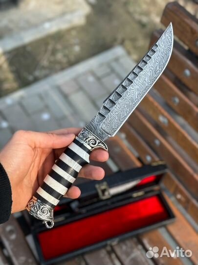 Нож из дамасской стали на подарок