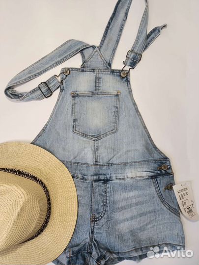 Комбинезон женский шортами