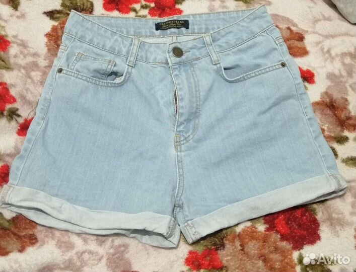 Джинсовые шорты (28 размер)