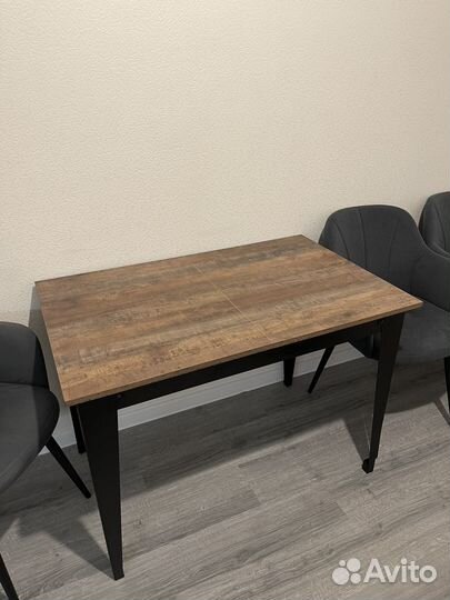 Кухонный стол раскладной