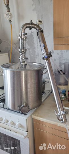 Самогонный аппарат с колонной и узлом отбора