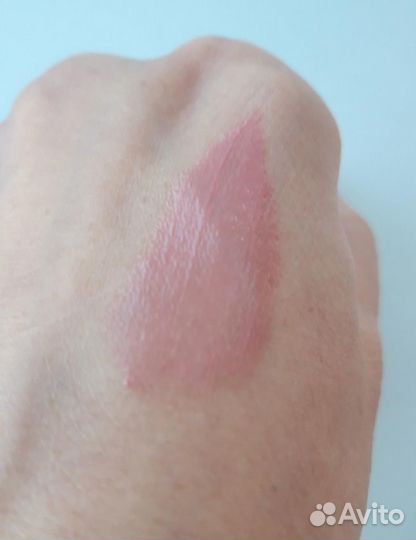 Блеск для губ Loreal Paris