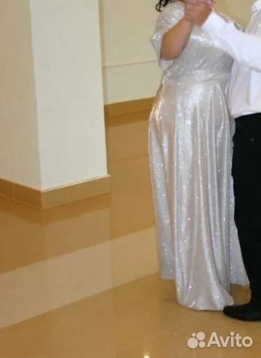 Вечернее платье на выпускной, на роспись