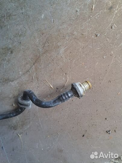 Трубка вакуумная BMW E65