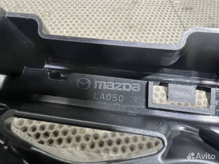 Решетка радиатора Mazda CX-4 2019 (Рест)