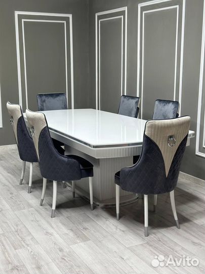 Комплект стол и стулья. Оплата при получении