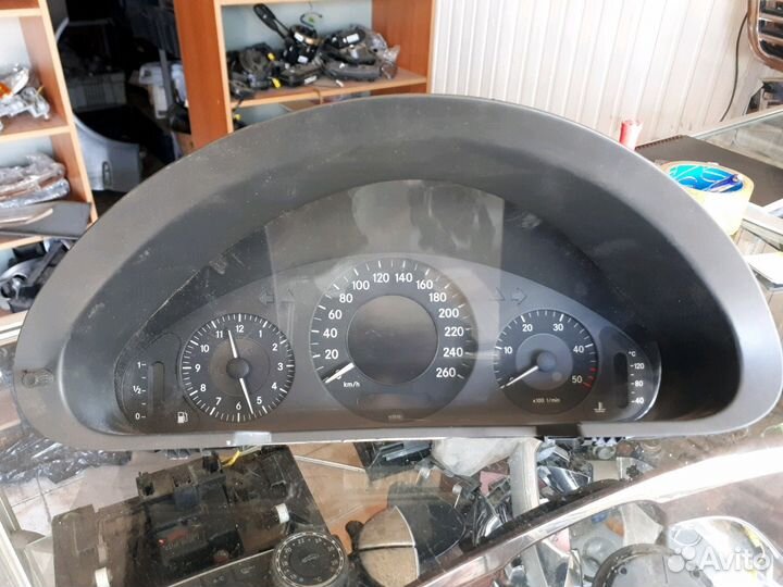 Щиток приборов на мерседес W211