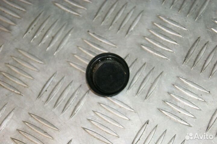 Крышка маслозаливная Yamaha YZF-R1, N501E