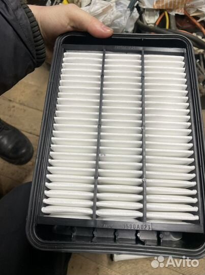 Воздушный фильтр mitsubishi Outlander