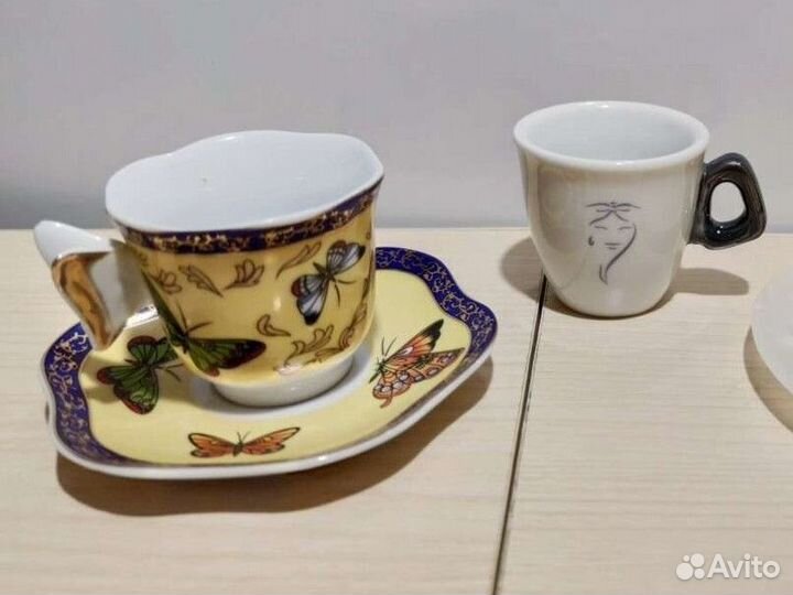 Кофейная чашка с блюдцем из фарфора