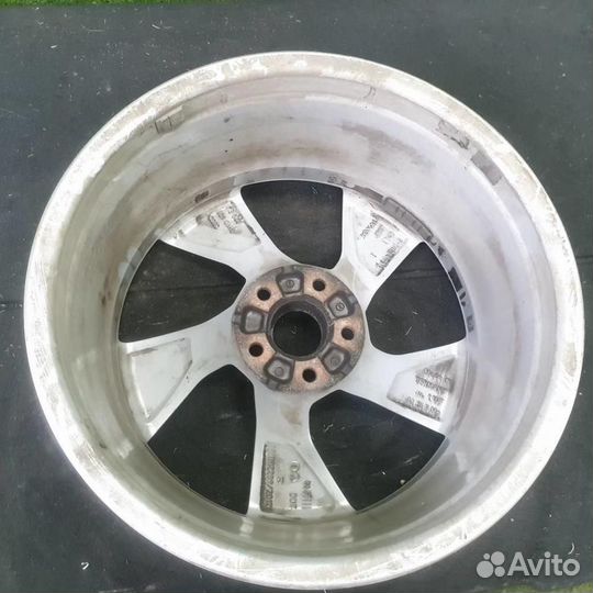 Диск литой Ауди А4 B9 (2015-2020)