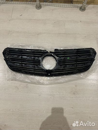 Решетка радиатора Mercedes V class W447