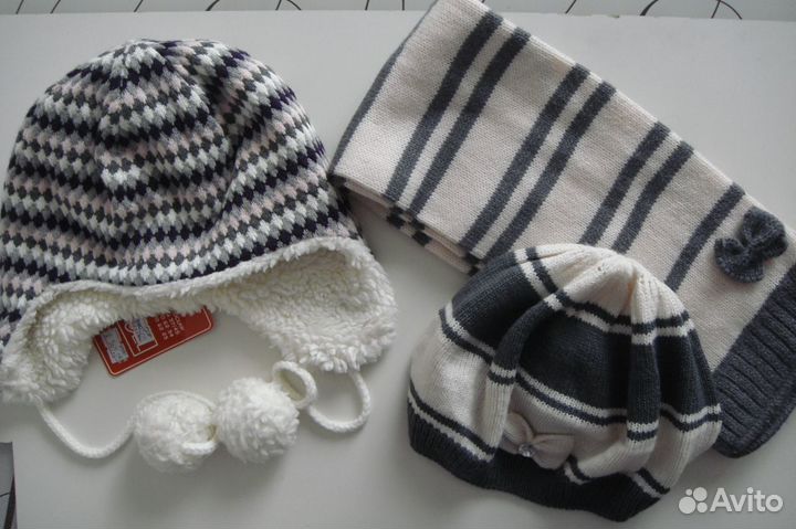 Шапочки, шарфики, варежки для девочек до 3 лет