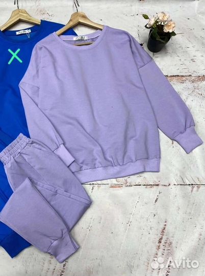 Спортивный костюм женский