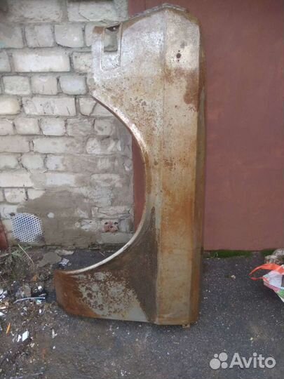 Крыло газ 2410