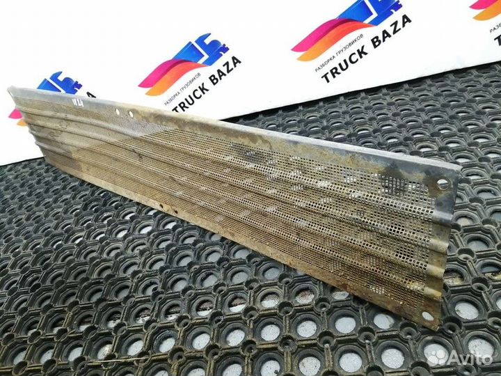 Решетка в бампер Iveco Stralis