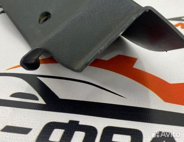 Накладка в салоне правая Peugeot Boxer фургон(250)