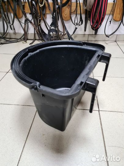 Кормушка +для лошадей