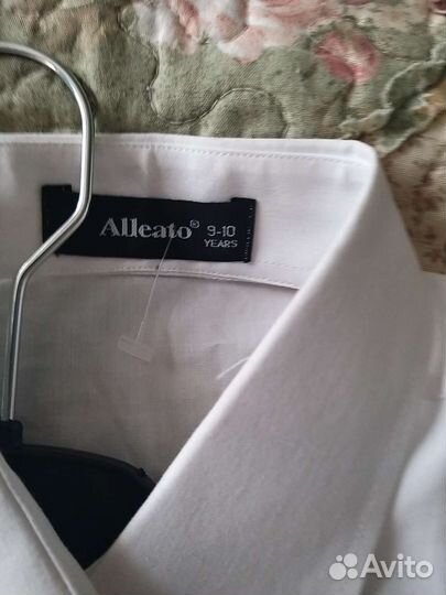 Школьная форма.Рубашка на мальчика,9-10лет