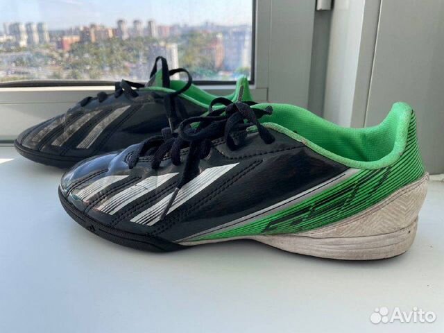 Футбольные шиповки адидас 36 размер