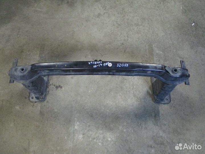 Усилитель переднего бампера BMW X5 E70 2007-2013