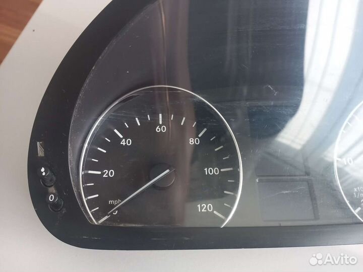 Щиток Мерседес Спринтер 906