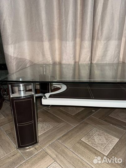 Журнальный столик стеклянный