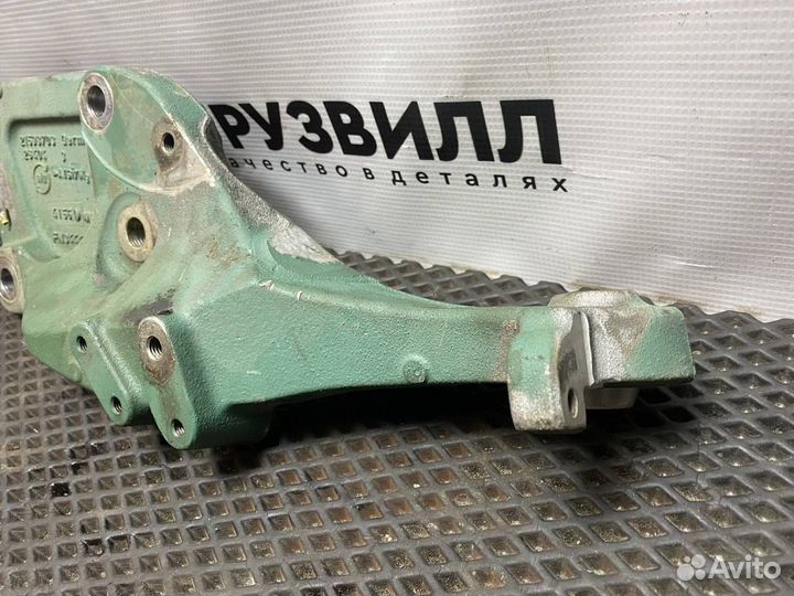 Кронштейн двигателя правый Volvo FH4 21598703