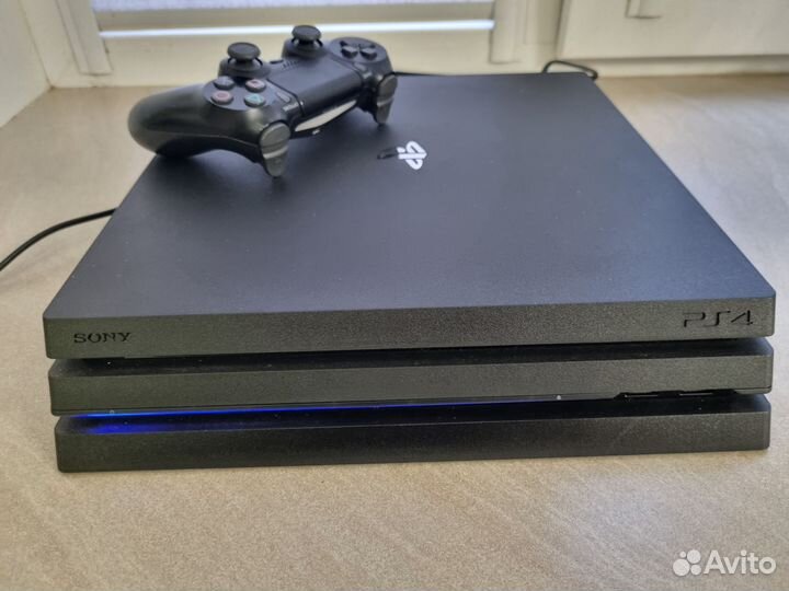 Sony playstation 4 pro 1tb