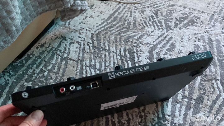 Hercules dj 32 диджейский контроллер