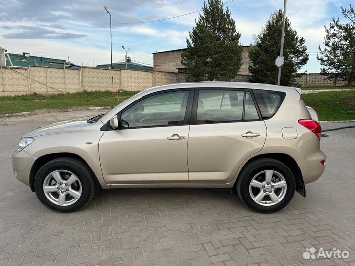 Toyota RAV4 2.0 AT, 2009, 45 211 км