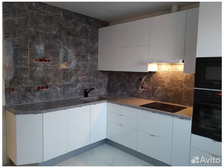 Кухня угловая новая