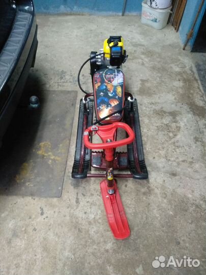 Детский снегокат с мотором