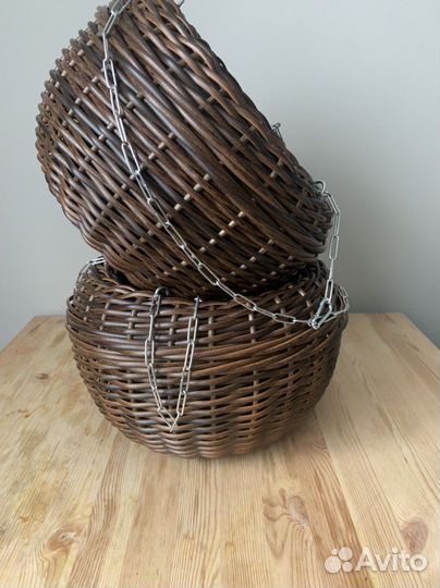 Кашпо из искусственного ротанга