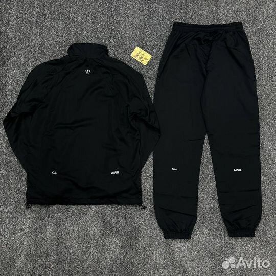 Спортивный костюм