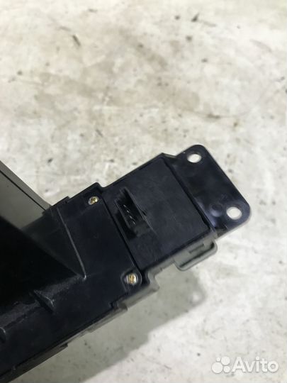 Блок управления стеклоподъемниками Range Rover 3