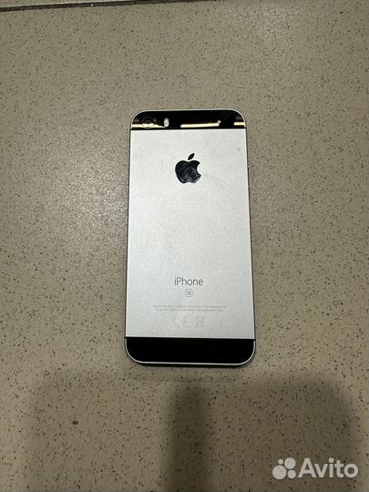 iPhone SE, 32 ГБ