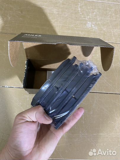 Miles, Комплект передних тормозных колодок,Mazda 6