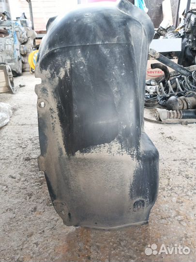 Подкрылок задний левый Volkswagen Polo 5 612