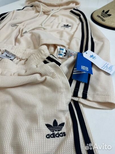 Костюм adidas